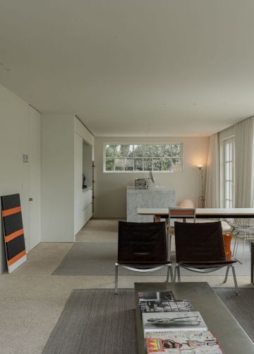 Lichtrijke keuken met warme poolhouse